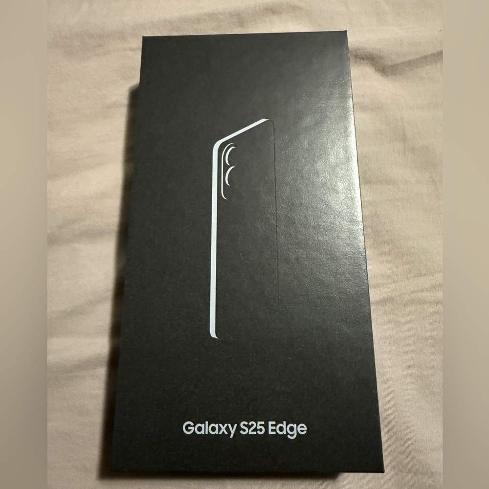 CYBER MONDAY SALE🌟Samsung phone Galaxy S25 Edge NEW UNOPENED UNLOCKED
